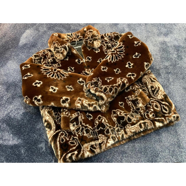 Supreme(シュプリーム)のsupreme bandana faux fur bomber jacket メンズのジャケット/アウター(その他)の商品写真