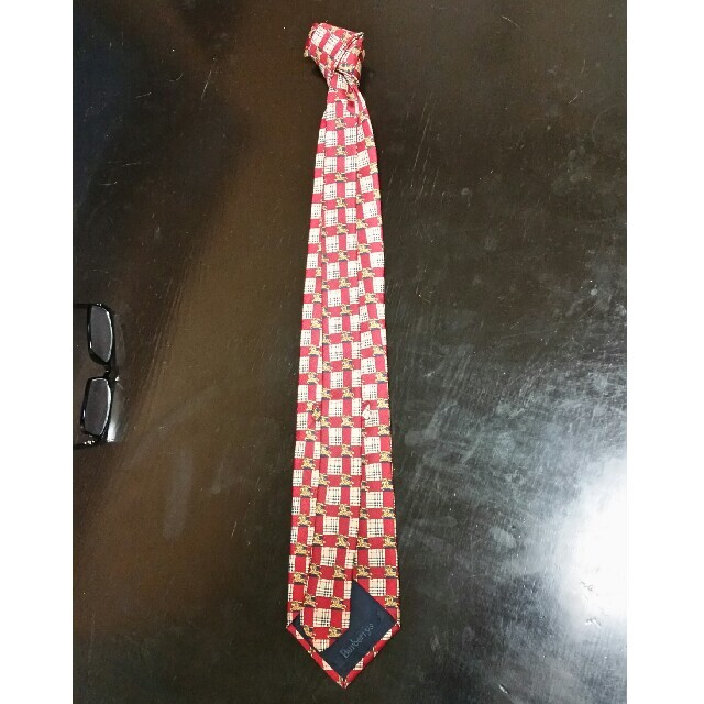 BURBERRY(バーバリー)の[美品]バーバリー赤色ネクタイ メンズのファッション小物(ネクタイ)の商品写真