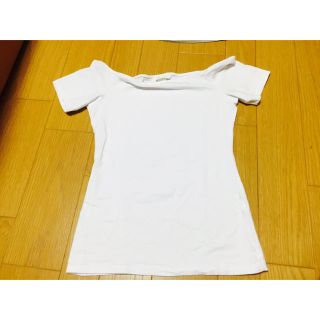 エイチアンドエム(H&M)のh&m オフショルトップス(Tシャツ(半袖/袖なし))