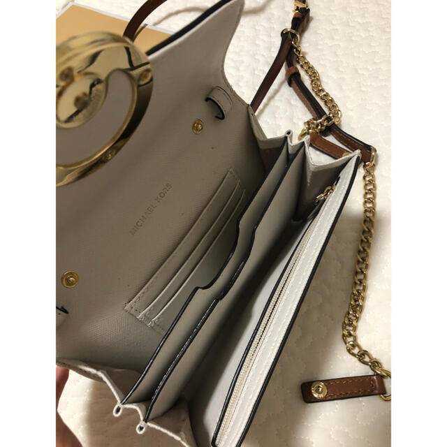 Michael Kors(マイケルコース)のMICHAEL KORS 2way 長財布サイズ　ブラウン レディースのファッション小物(財布)の商品写真