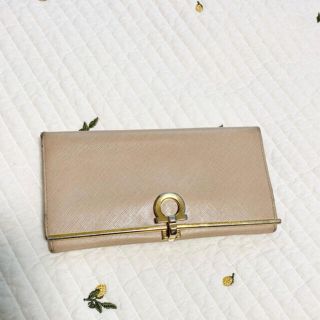 サルヴァトーレフェラガモ(Salvatore Ferragamo)の【最終値下げ】Ferragamo フェラガモ 長財布(財布)