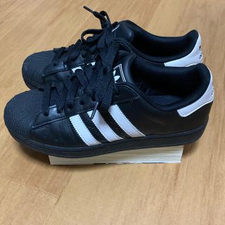 アディダス(adidas)のアディダス スーパースター メンズスニーカー ブラック×ホワイト 25.5cm(スニーカー)