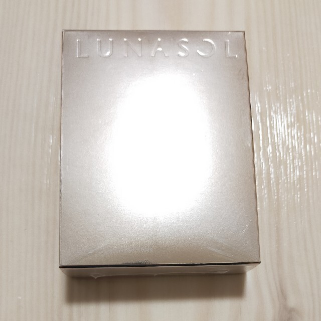 LUNASOL(ルナソル)のLUNASOL アイカラーレーション 11 コスメ/美容のベースメイク/化粧品(アイシャドウ)の商品写真