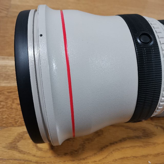 Canon(キヤノン)のキヤノン　EF800mm F5.6L IS USM スマホ/家電/カメラのカメラ(レンズ(単焦点))の商品写真