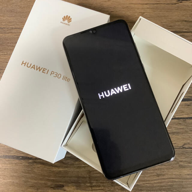 HUAWEI(ファーウェイ)の釣り好き様専用　HUAWEL P30 light ワイモバイル　simフリー   スマホ/家電/カメラのスマートフォン/携帯電話(スマートフォン本体)の商品写真