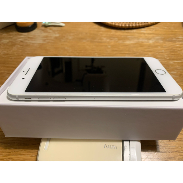 【美品】iPhone8 Plus Silver 64GB オマケ付き