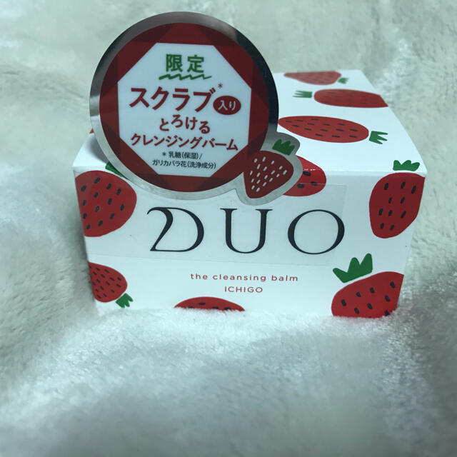 DUO いちご　新品未開封 コスメ/美容のスキンケア/基礎化粧品(クレンジング/メイク落とし)の商品写真