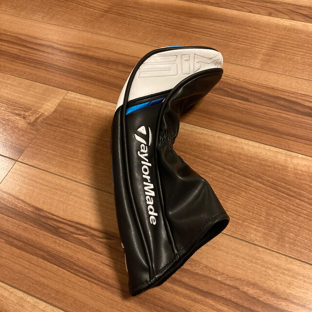 TaylorMade(テーラーメイド)のテーラーメード　SIM2ドライバー用ヘッドカバー スポーツ/アウトドアのゴルフ(その他)の商品写真