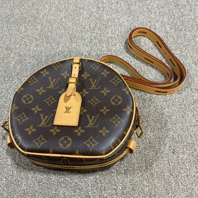 お取り置き中！【定価31万円】louis vuitton ボワットシャポー