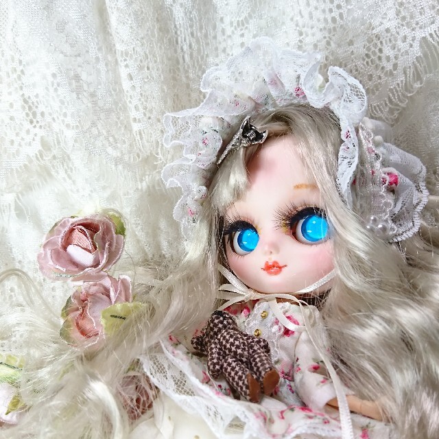 限定セール!】 お迎え済 ミディカスタム アイシードール 人形 - kajal.pl