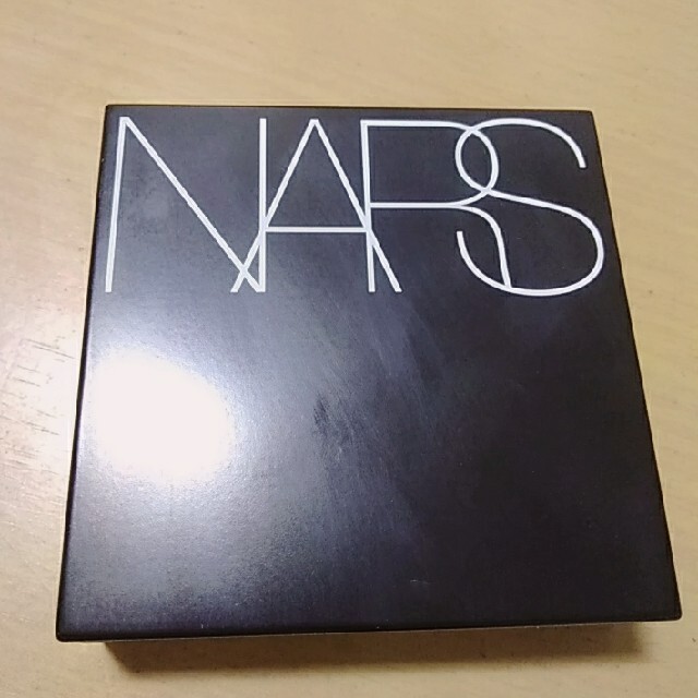 NARS(ナーズ)のNARS 5882 クッションファンデーション ケース&レフィルセット コスメ/美容のベースメイク/化粧品(ファンデーション)の商品写真