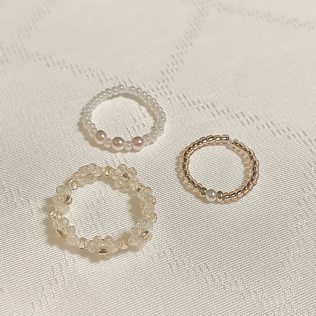 ビーズリング 韓国 指輪 ビーズアクセサリー ビーズ指輪 ハンドメイドのアクセサリー(リング)の商品写真