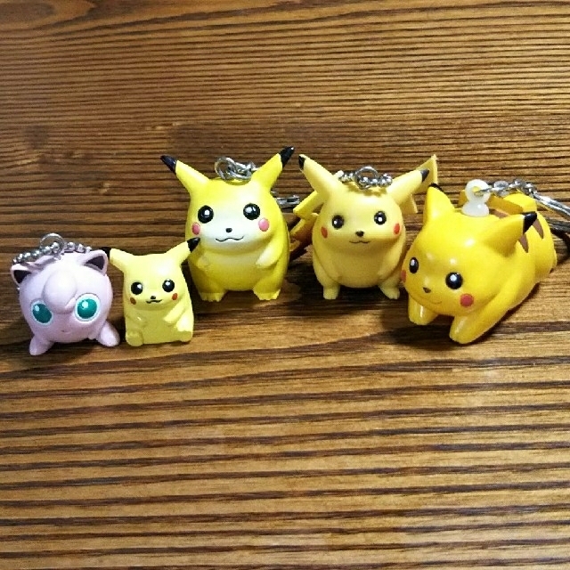 ポケモン(ポケモン)のポケモンキーホルダー エンタメ/ホビーのおもちゃ/ぬいぐるみ(キャラクターグッズ)の商品写真