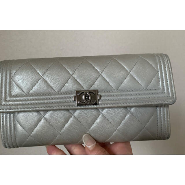 CHANEL シルバー長財布