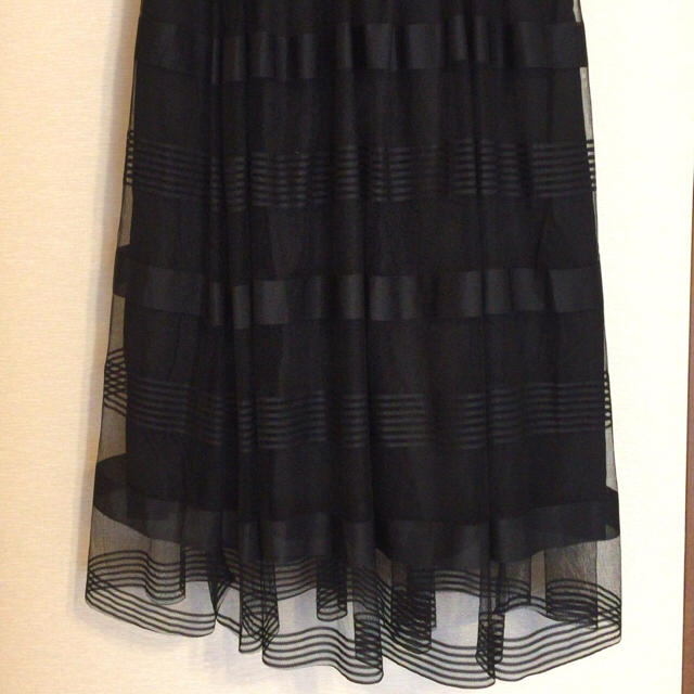 SNIDEL(スナイデル)の最終価格！膝丈ブラック チュールスカート  レディースのスカート(ひざ丈スカート)の商品写真