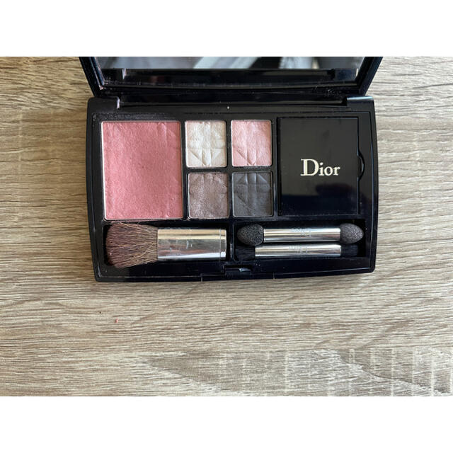 Dior(ディオール)のディオールパレット コスメ/美容のキット/セット(コフレ/メイクアップセット)の商品写真