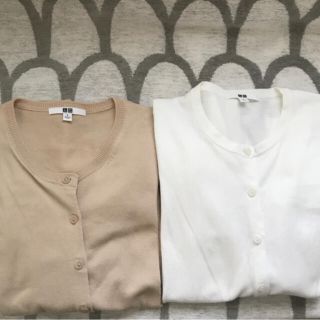 ユニクロ(UNIQLO)のユニクロ　UVカットクルーネックカーディガン　ベージュ&ホワイト　Sサイズ(カーディガン)