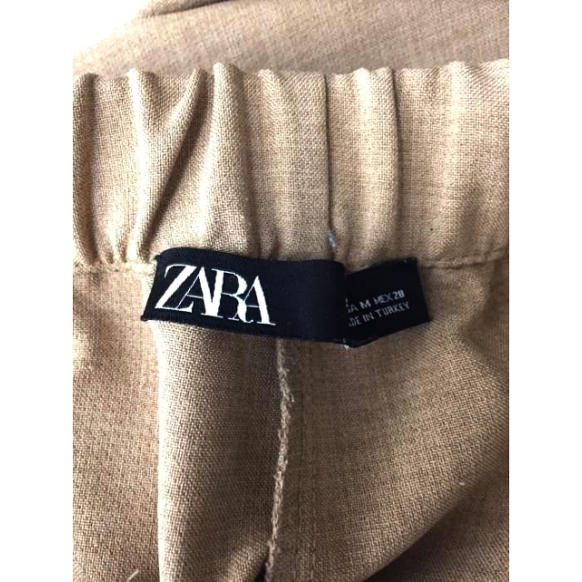 ZARA(ザラ)のZARA（ザラ） スクエアーバックルイージーパンツ レディース パンツ イージー レディースのパンツ(その他)の商品写真