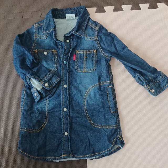 F.O.KIDS(エフオーキッズ)のジーンズワンピース 子供用 90 エフオーキッズ キッズ/ベビー/マタニティのキッズ服女の子用(90cm~)(ワンピース)の商品写真