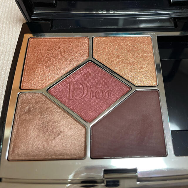 Dior サンククルールクチュール 689 ミッツァ 1