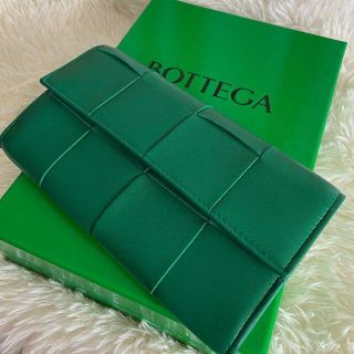 ボッテガヴェネタ(Bottega Veneta)の入手困難！新品【ボッテガヴェネタ】マキシイントレチャート長財布(財布)