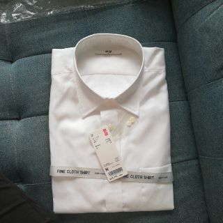 ユニクロ(UNIQLO)のユニクロ　ファインクロスドビーシャツ　長袖(シャツ)