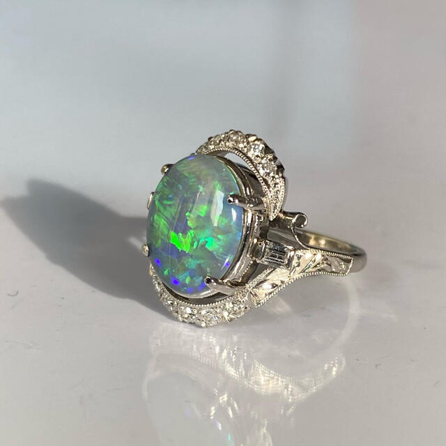 PT900 大粒2ct up ブラックオパール ダイヤモンドリング レディースのアクセサリー(リング(指輪))の商品写真