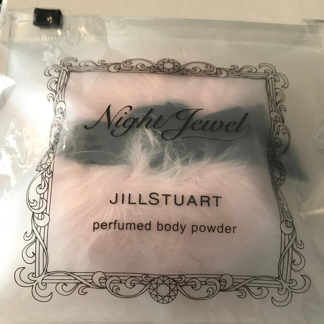 JILLSTUART(ジルスチュアート)のジルスチュアート  ナイトジェル　パフュームド　ボディパウダー コスメ/美容のボディケア(ボディパウダー)の商品写真