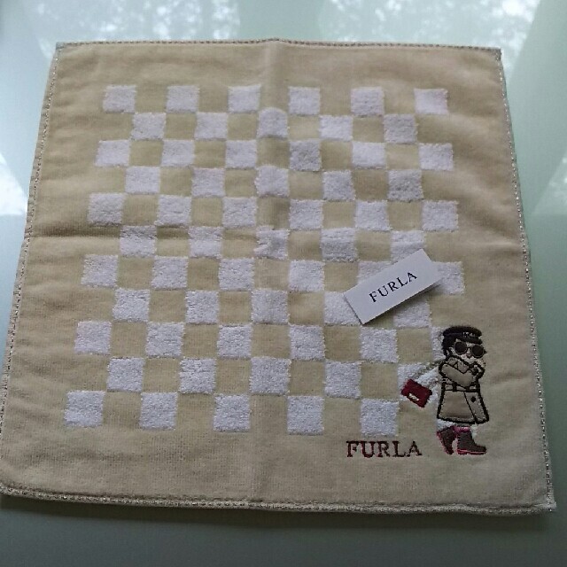 Furla(フルラ)の新品未使用⭐フルラタオルハンカチ レディースのファッション小物(ハンカチ)の商品写真