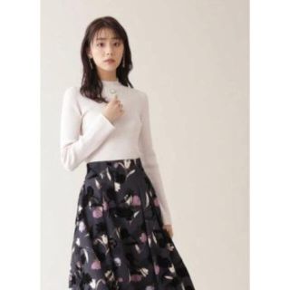 ジルバイジルスチュアート(JILL by JILLSTUART)のジルバイ　リブベーシックブローチニット　新品！(ニット/セーター)