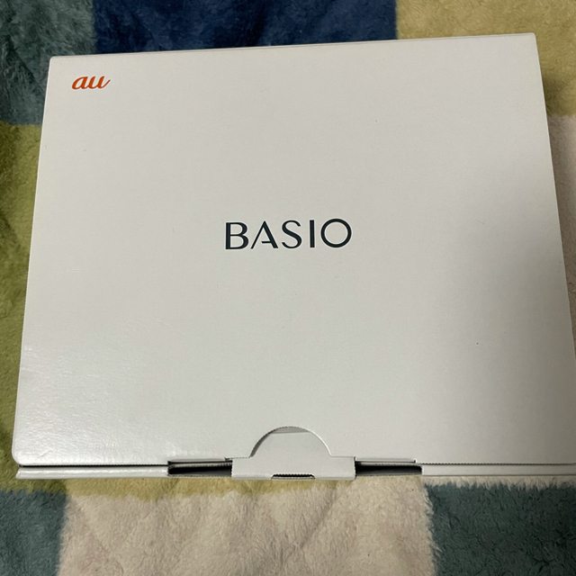 新品未使用 SIMフリー 京セラ BASIO3 白ロム シニア向け KYV43