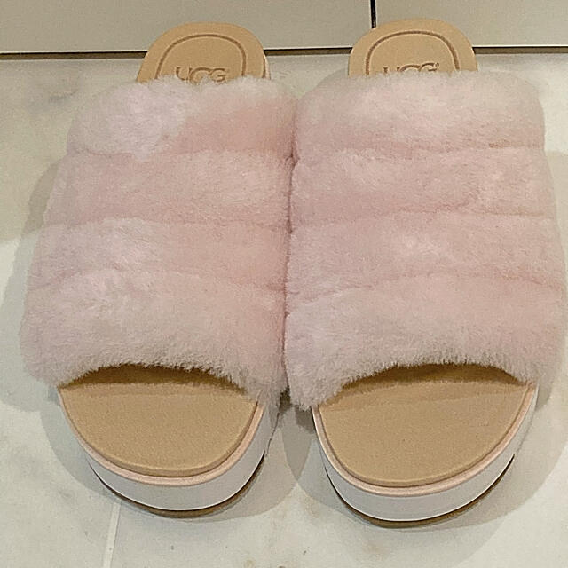 新品未使用　UGG ピンクファーサンダル　FLUFF YEAH SANDAL 6サンダル