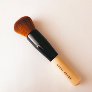 ボビイブラウン(BOBBI BROWN)のボビーブラウン　フルカバレッジフェイスブラシ(ブラシ・チップ)