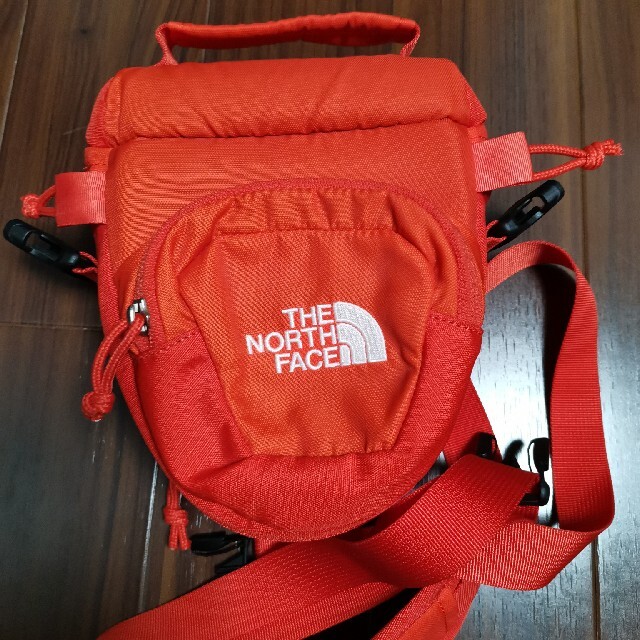 THE NORTH FACE(ザノースフェイス)のノースフェイス カメラ バッグ スマホ/家電/カメラのカメラ(ケース/バッグ)の商品写真