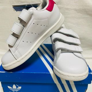 アディダス 韓国 ベビー スニーカーの通販 9点 Adidasのキッズ ベビー マタニティを買うならラクマ アディダス 韓国 ベビー スニーカーの通販 9点 Adidasのキッズ ベビー マタニティを買うならラクマ