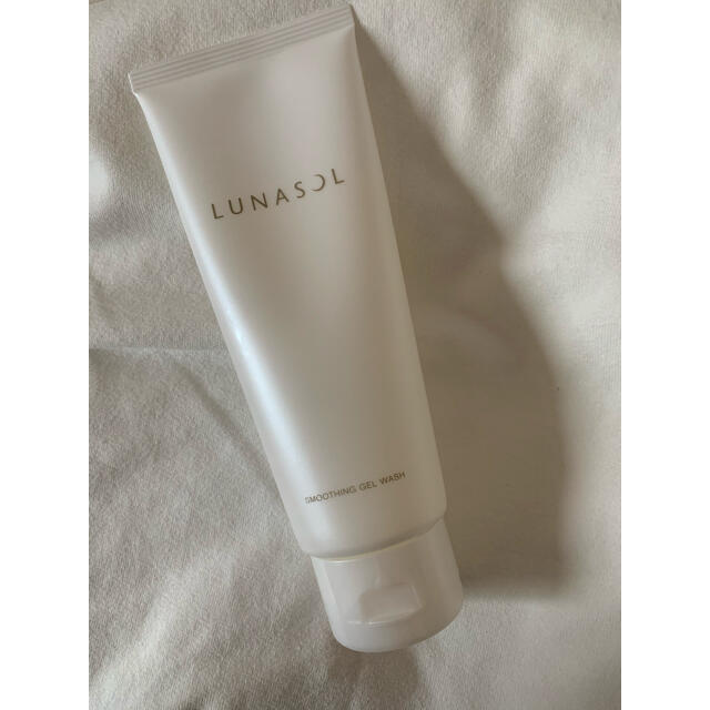 LUNASOL(ルナソル)のLUNASOL  スムージングジェルウォッシュ コスメ/美容のスキンケア/基礎化粧品(洗顔料)の商品写真