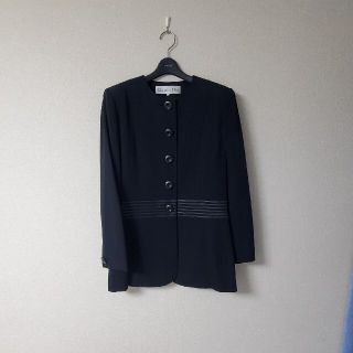 ディオール(Christian Dior) 黒 スーツ(レディース)の通販 30点