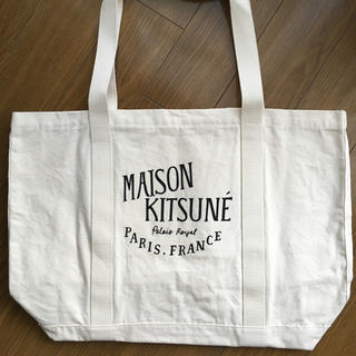 メゾンキツネ(MAISON KITSUNE')のMAISON KITSUNEトートバッグ 16U857 新品未使用(トートバッグ)