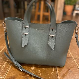 チャールズアンドキース(Charles and Keith)のチャールズアンドキース ハンドバッグ ショルダーバッグ　美品(ショルダーバッグ)