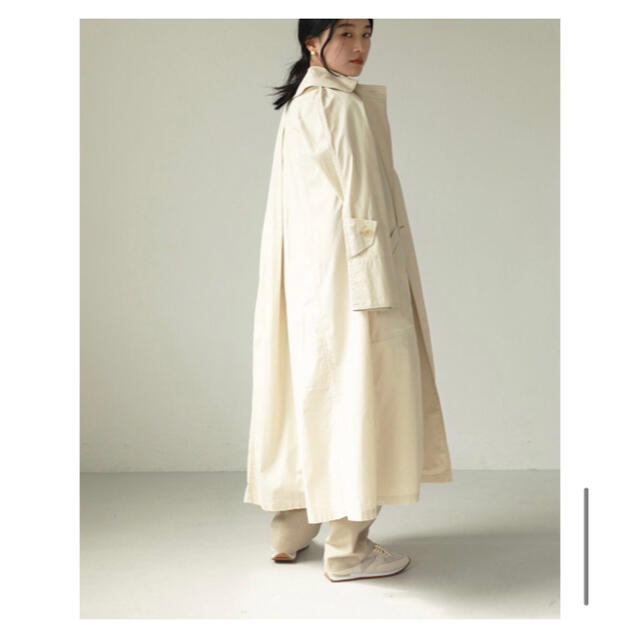 TODAYFUL(トゥデイフル)のTODAYFUL Tuck Over Trenchcoat サイズ36エクリュ レディースのジャケット/アウター(トレンチコート)の商品写真