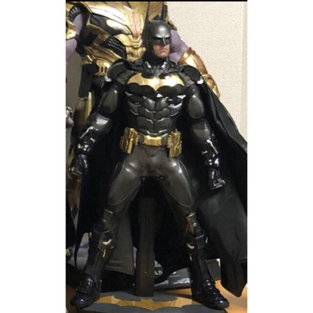 ホットトイズ バットマン:アーカム・ナイト プレステージ・スーツ版