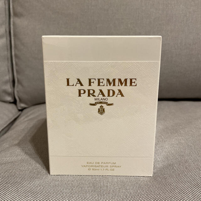 PRADA(プラダ)のプラダ フェム オーデパルファム 50ml PRADA 香水 コスメ/美容の香水(香水(女性用))の商品写真