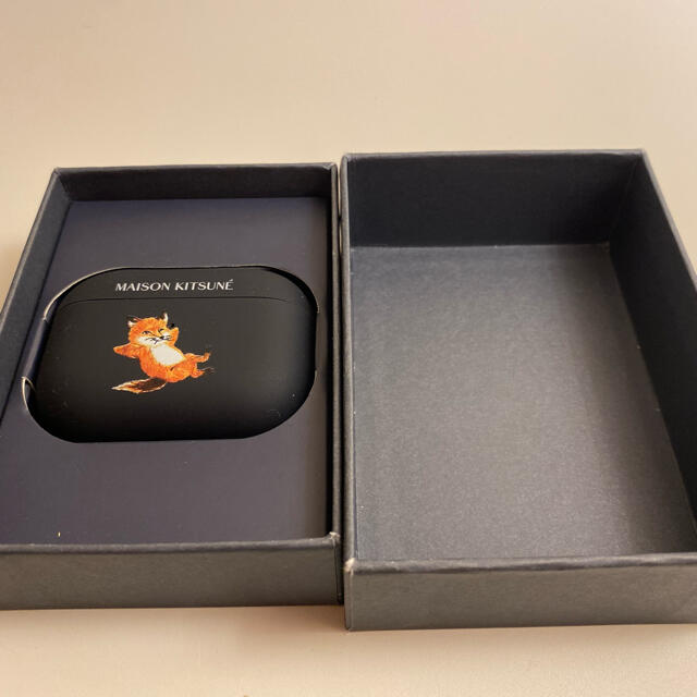 メゾンキツネ CHILLAX FOX CASE AirPods Proケース