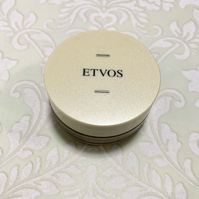 ETVOS(エトヴォス)のETVOS エトヴォス ナイトミネラルファンデーションC コスメ/美容のベースメイク/化粧品(フェイスパウダー)の商品写真