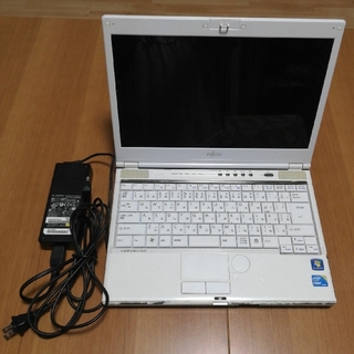 フジツウ(富士通)の富士通ノートパソコン　FMV-BIBLO MG/G73(ノートPC)