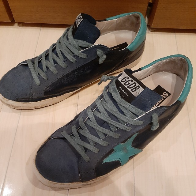 GOLDEN GOOSE(ゴールデングース)のオヤシラズ様専用 golden goose superstar 43 メンズの靴/シューズ(スニーカー)の商品写真