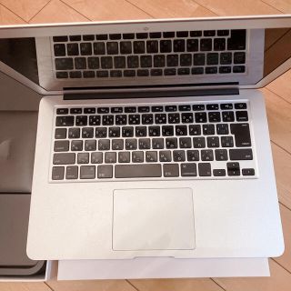 美品/周辺機器完備】Macbook Air 2017 13インチ 128GB - mercadotech