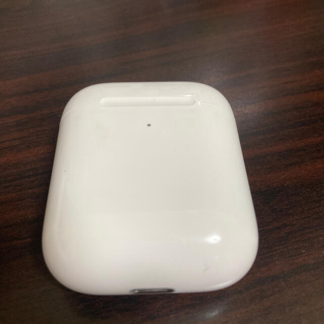 AirPods 第二世代　充電ケースのみ