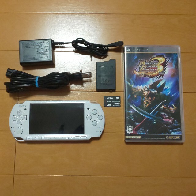 管02）PSP-3000（白、修理品）すぐ遊べるセット - 携帯用ゲーム機本体