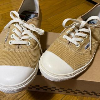 ヴァンズ(VANS)のこれからの季節に‼️【新品未使用】VANS  コーデュロイスニーカー　ベージュ(スニーカー)